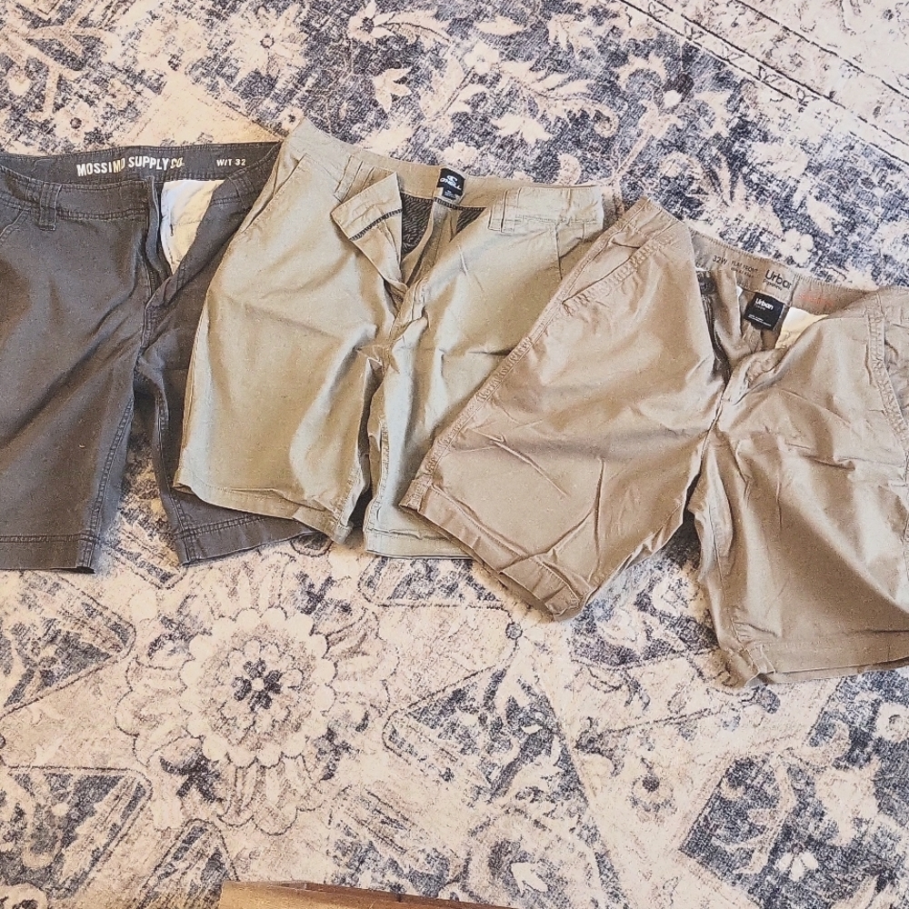 Bundle of three men shorts